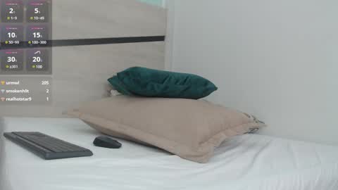 Snapshot of sussy_leon chatting on 03.10.25 sussy leon online show from 03.10.25