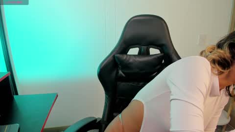 Snapshot of sussyprice chatting on 12.26.24 Sussy online show from 12.26.24