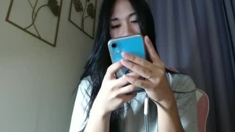 Snapshot of sususlutxx chatting on 10.03.25 susie online show from 10.03.25