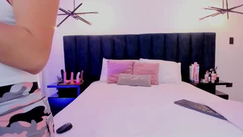 susyy online show from 10.19.25