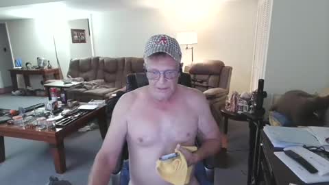 suttond4858 online show from 10.26.25