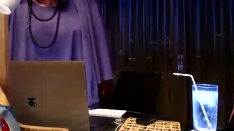 My name is Sissy or more fully Suzanna Aprilia Maria Mariquita Catarina Chinita Banci. Soy una puta - que chimba ladybug online show from 12.02.25