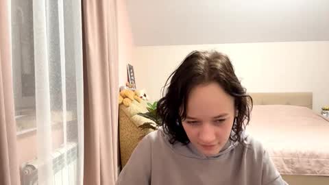 Lilu online show from 10.05.25