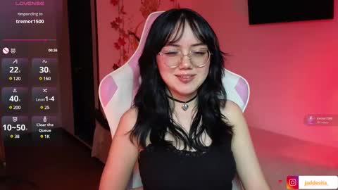 Snapshot of suzumi_ chatting on 12.03.24 Jadde online show from 12.03.24