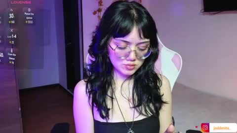 Snapshot of suzumi_ chatting on 01.06.25 Jadde online show from 01.06.25