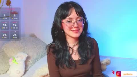 Snapshot of suzumi_ chatting on 01.15.25 Jadde online show from 01.15.25