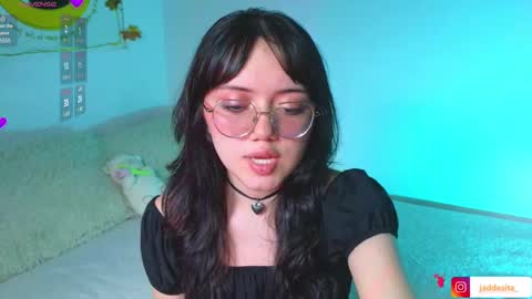 Snapshot of suzumi_ chatting on 03.10.25 Jadde online show from 03.10.25