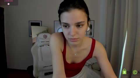 Suzy  next stream  Thursday Friday Saturday online show from 02.04.25