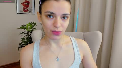 Suzy  next stream  Thursday Friday Saturday online show from 02.20.25