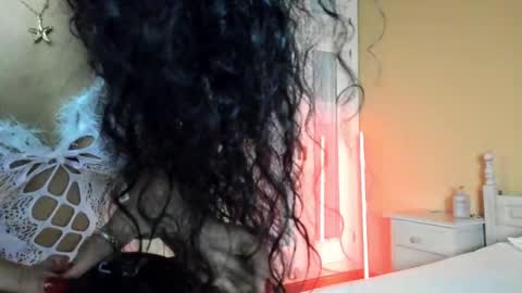 suzysuza online show from 10.03.25