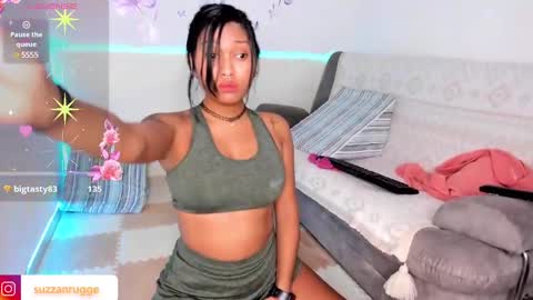 Snapshot of suzzann_rugg chatting on 12.17.24 suzzann_rugg online show from 12.17.24