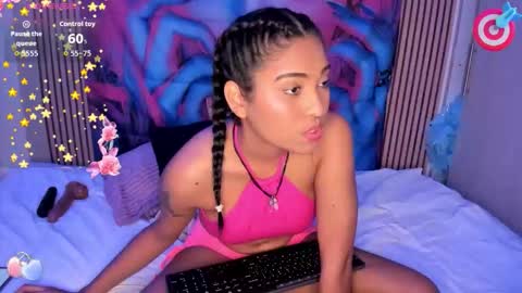 Snapshot of suzzann_rugg chatting on 10.14.25 suzzann_rugg online show from 10.14.25
