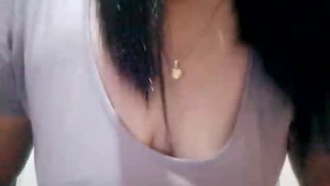 suzzie_hot online show from 12.21.25
