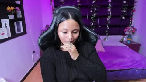 Snapshot of sweelanna chatting on 01.03.25 sweet ana  online show from 01.03.25