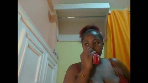 sweet52537 online show from 11.12.25