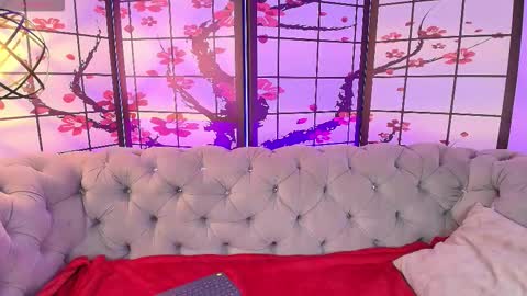 Snapshot of sweet_1angel chatting on 11.08.25 Sweet 1Angel online show from 11.08.25