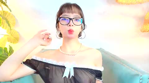 Snapshot of sweet_1angel chatting on 11.15.25 Sweet 1Angel online show from 11.15.25