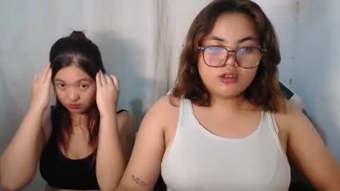 Snapshot of sweet_69ally chatting on 06.01.26 ally online show from 06.01.26