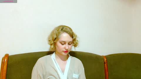 Snapshot of sweet__daddy8 chatting on 02.02.25 BredEmiliya online show from 02.02.25