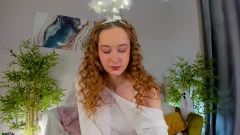 Snapshot of sweet__monica chatting on 10.31.25 Monica GTM 3MoTuWeFrSa 500pm-1000pm online show from 10.31.25