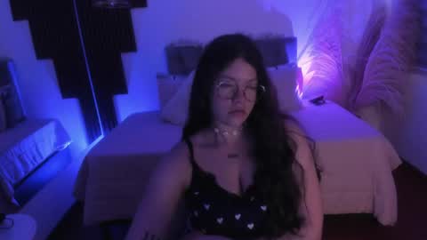 Snapshot of sweet_alicee__ chatting on 05.03.26 Alice online show from 05.03.26