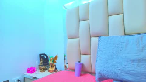 Amye  online show from 10.21.25