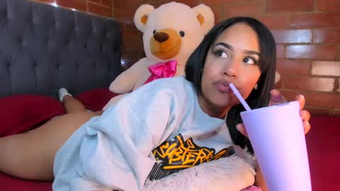 Stephanie online show from 01.31.25