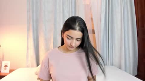 Aura  online show from 03.25.26