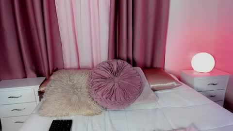 Aura  online show from 04.12.26