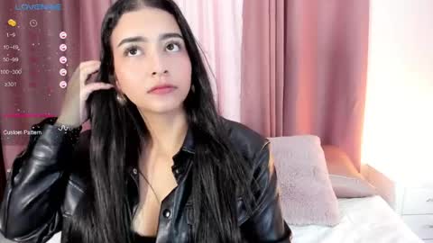 Aura  online show from 04.16.26