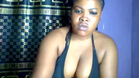 Snapshot of sweet_baby27 chatting on 09.18.25 sweet baby online show from 09.18.25