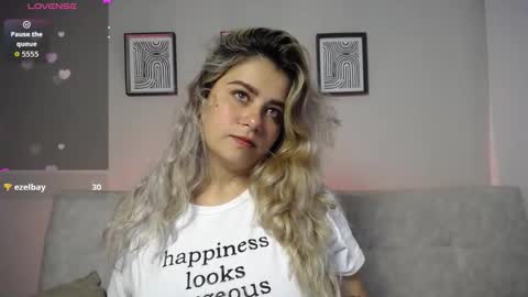 Bella Valery online show from 11.12.25