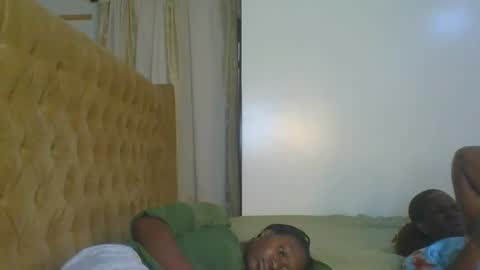 Snapshot of sweet_camila5 chatting on 10.27.25 Camila online show from 10.27.25