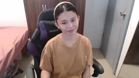 Snapshot of sweet_cassyxx chatting on 02.14.26 sweet_cassyxx online show from 02.14.26