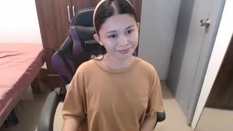 Snapshot of sweet_cassyxx chatting on 02.15.26 sweet_cassyxx online show from 02.15.26