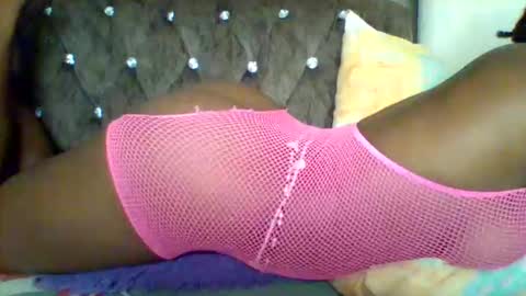 sweet_cherry007 online show from 10.12.25