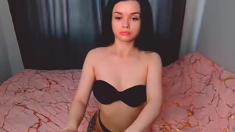Snapshot of sweet_cherry1808 chatting on 09.22.25 Sofia online show from 09.22.25
