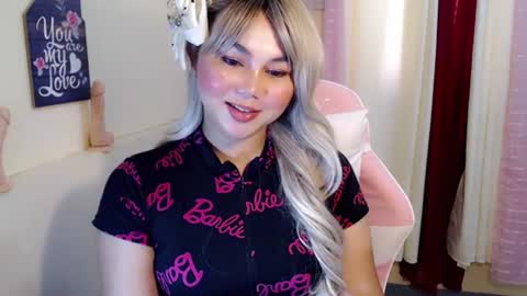 Snapshot of sweet_danicaa chatting on 07.25.26 danice online show from 07.25.26