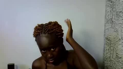 Snapshot of sweet_diva19 chatting on 06.02.26 sweet_diva19 online show from 06.02.26