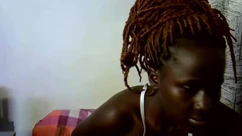 Snapshot of sweet_diva19 chatting on 06.19.26 sweet_diva19 online show from 06.19.26