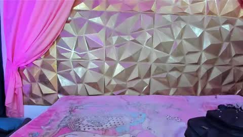  emmili  online show from 02.11.25