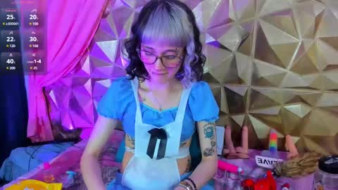  emmili  online show from 03.02.25