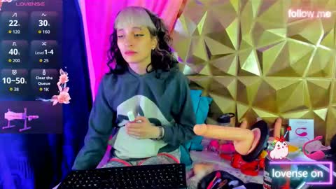  emmili  online show from 09.19.25