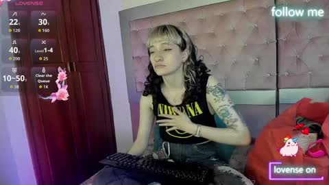  emmili  online show from 04.08.26