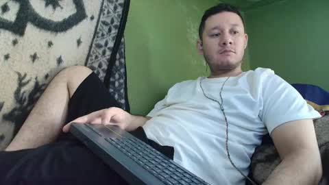 sweet_guy36 online show from 09.24.25