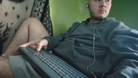 sweet_guy36 online show from 10.05.25