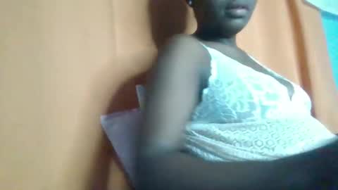 Snapshot of sweet_jamiie chatting on 10.21.25 jay online show from 10.21.25