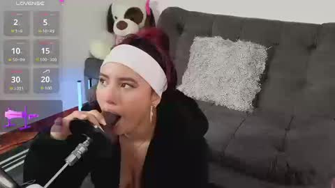 KhristieJoin The Fan Club online show from 03.20.26