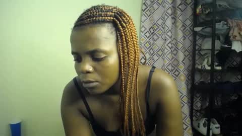 Snapshot of sweet_kush chatting on 06.19.26 Kush online show from 06.19.26