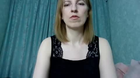 sweet_lilbunny online show from 02.05.26